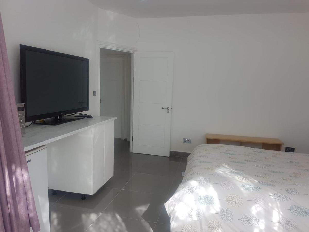 Stunning Double Room In Harrow Wembley - Khoob House Londra Exterior foto